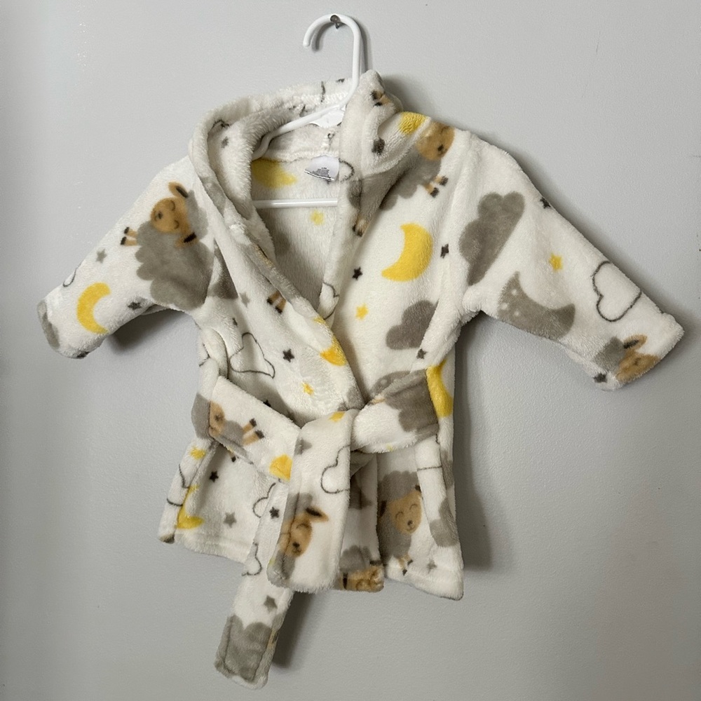 Baby Robe - Picture 1 of 3